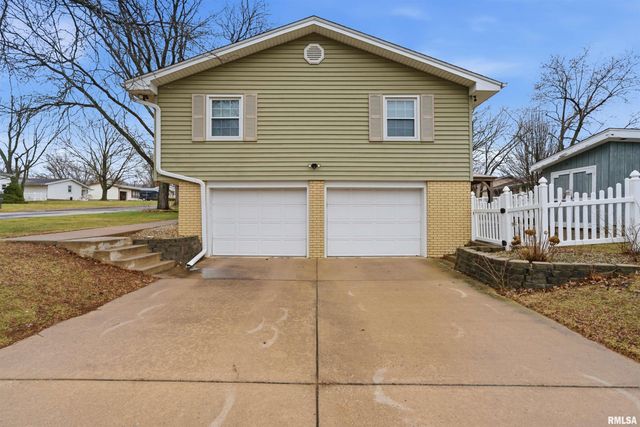 2820 W HUNTINGTON Drive, Peoria, IL 61614