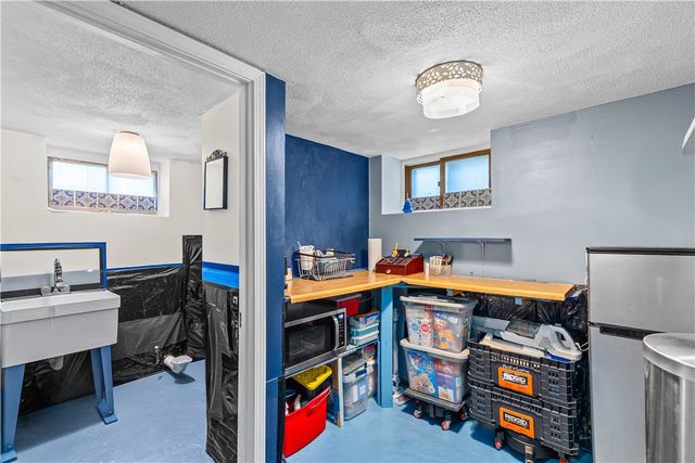 80 Hillside Avenue, Providence, RI 02906