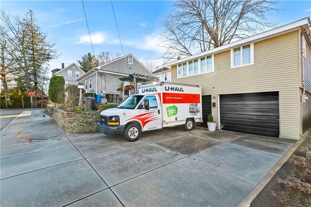 80 Hillside Avenue, Providence, RI 02906