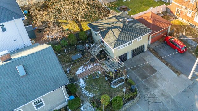 80 Hillside Avenue, Providence, RI 02906