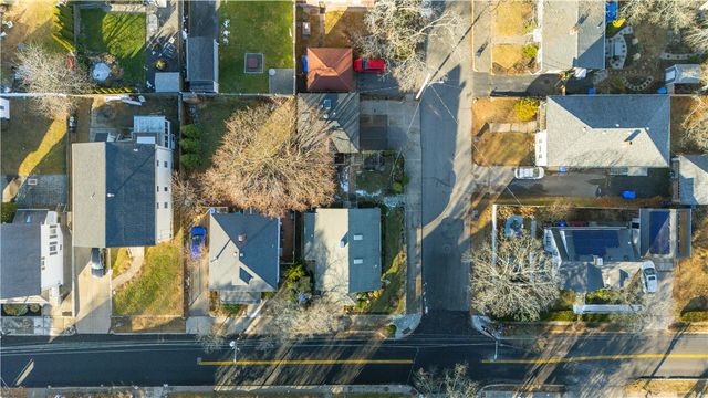 80 Hillside Avenue, Providence, RI 02906