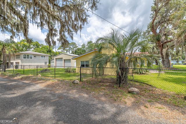 1291 River Street NE, Townsend, GA 31331
