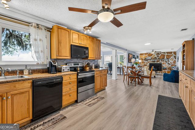 1291 River Street NE, Townsend, GA 31331
