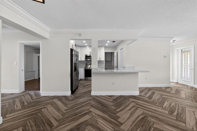 8580 NW 12th Street, Pembroke Pines, FL 33024