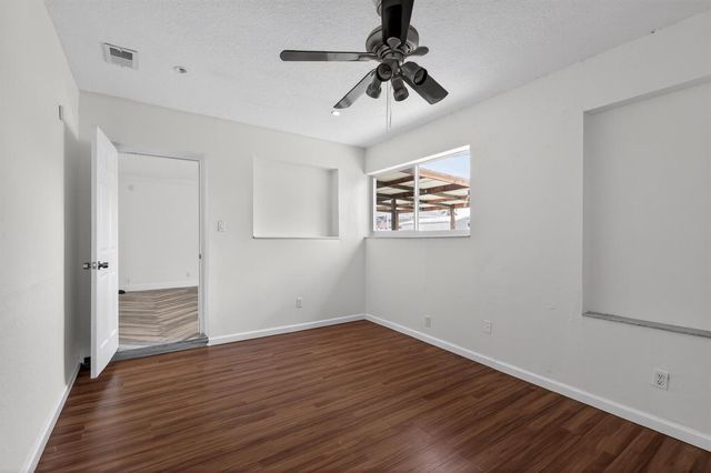 8580 NW 12th Street, Pembroke Pines, FL 33024