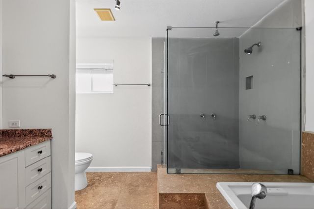 8580 NW 12th Street, Pembroke Pines, FL 33024