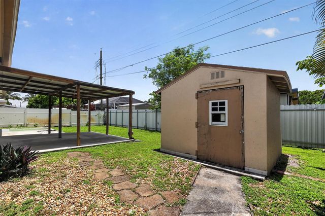 8580 NW 12th Street, Pembroke Pines, FL 33024