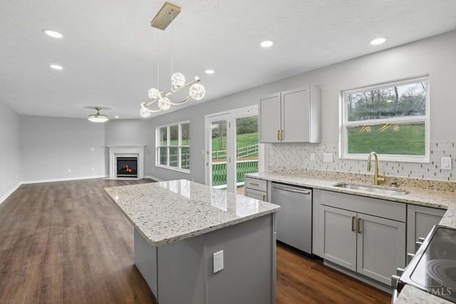 320 Bridle Pass Way, Monroe, OH 45050