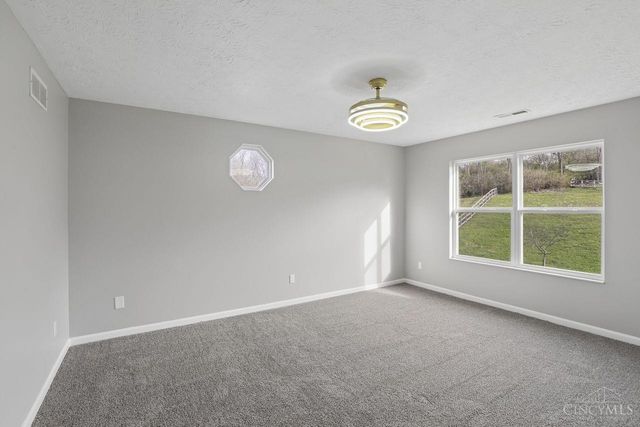 320 Bridle Pass Way, Monroe, OH 45050