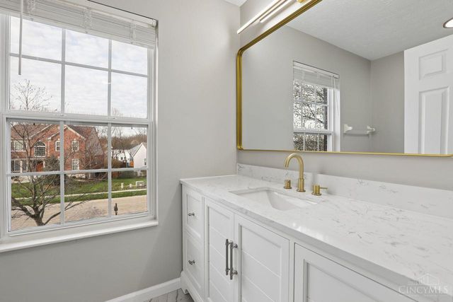 320 Bridle Pass Way, Monroe, OH 45050