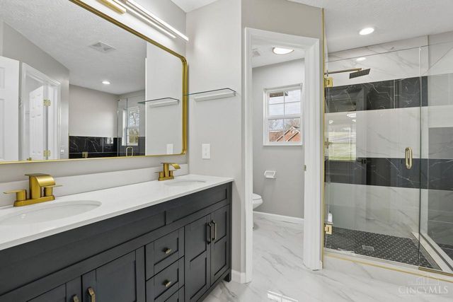 320 Bridle Pass Way, Monroe, OH 45050