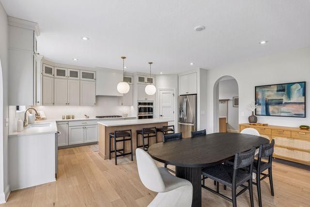 751 W 96th Street, Chanhassen, MN 55317