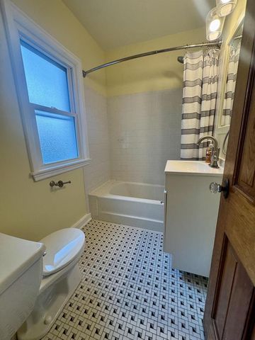 3835 E Holmes AVENUE, Cudahy, WI 53110