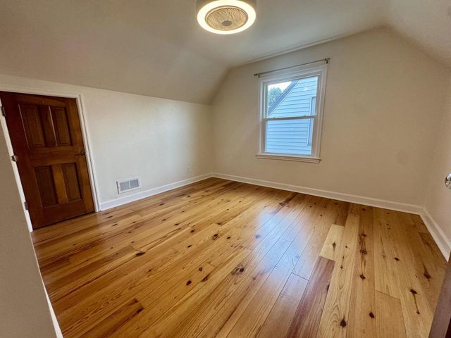 3835 E Holmes AVENUE, Cudahy, WI 53110
