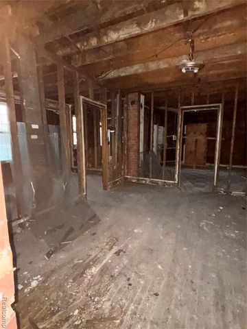 3433 Mcclellan Street, Detroit, MI 48214