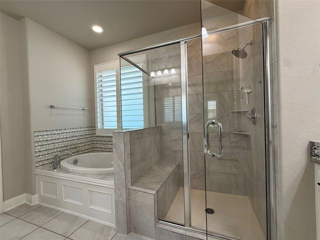 509 Lomax Lane, Fort Worth, TX 76131