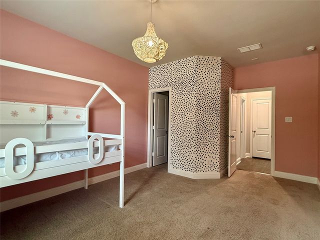 509 Lomax Lane, Fort Worth, TX 76131