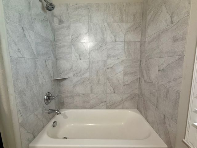 509 Lomax Lane, Fort Worth, TX 76131