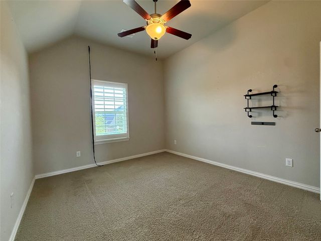 509 Lomax Lane, Fort Worth, TX 76131