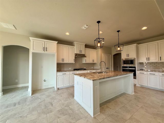 509 Lomax Lane, Fort Worth, TX 76131