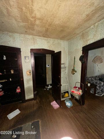 407 S 41st St, Louisville, KY 40212