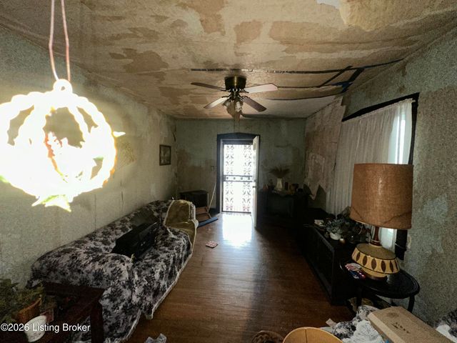 407 S 41st St, Louisville, KY 40212