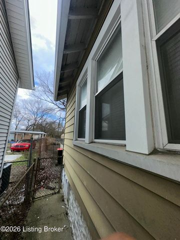 407 S 41st St, Louisville, KY 40212