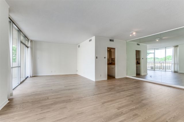 6211 W Northwest Highway 304, Dallas, TX 75225