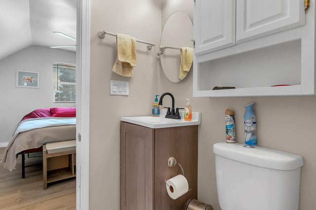 4228 N 400 E, Wheatfield, IN 46392