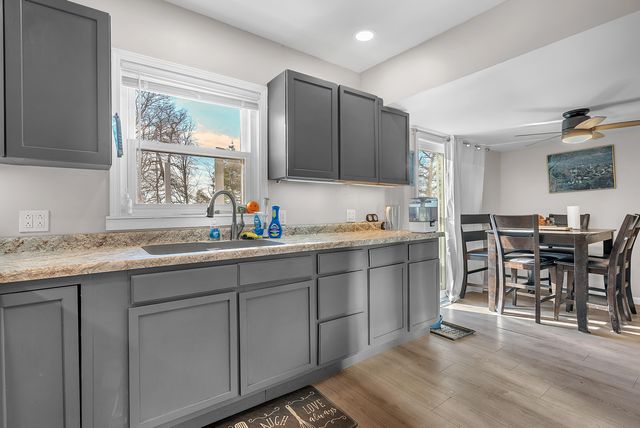 4228 N 400 E, Wheatfield, IN 46392