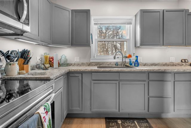 4228 N 400 E, Wheatfield, IN 46392