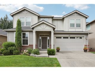 8303 Se SITKA St, Hillsboro, OR 97123