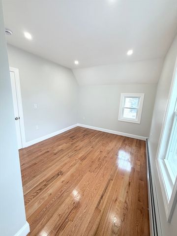 8 Brookfield St, Lawrence, MA 01843