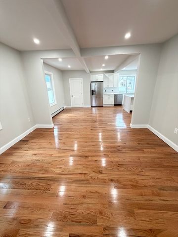 8 Brookfield St, Lawrence, MA 01843