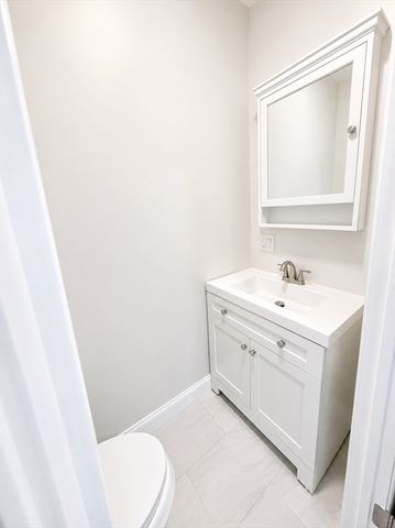 8 Brookfield St, Lawrence, MA 01843