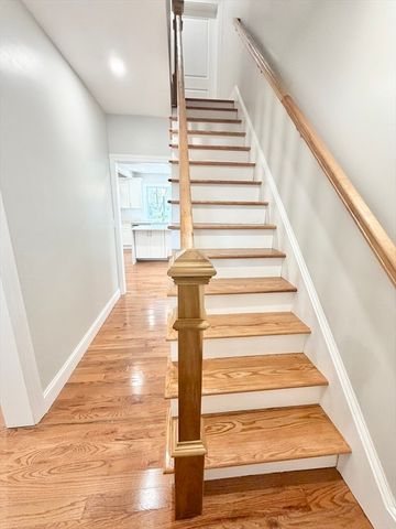 8 Brookfield St, Lawrence, MA 01843