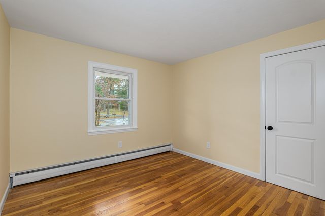 24 Hampton Falls Road, Exeter, NH 03833