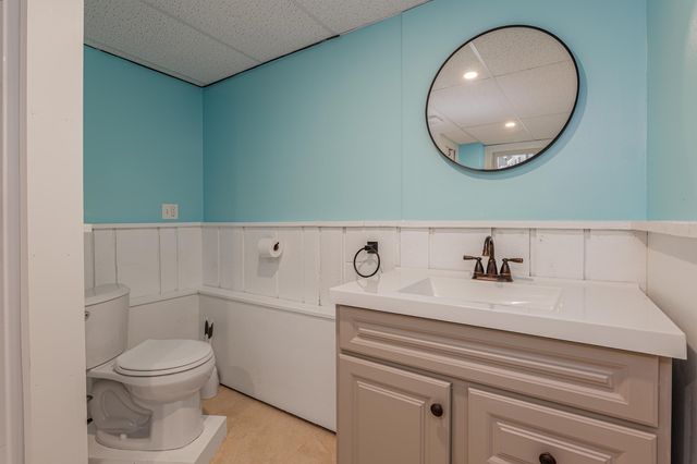 24 Hampton Falls Road, Exeter, NH 03833