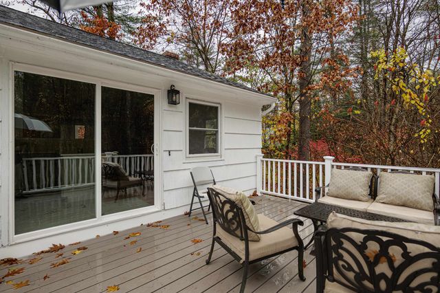 24 Hampton Falls Road, Exeter, NH 03833