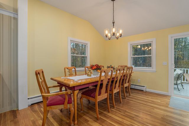 24 Hampton Falls Road, Exeter, NH 03833
