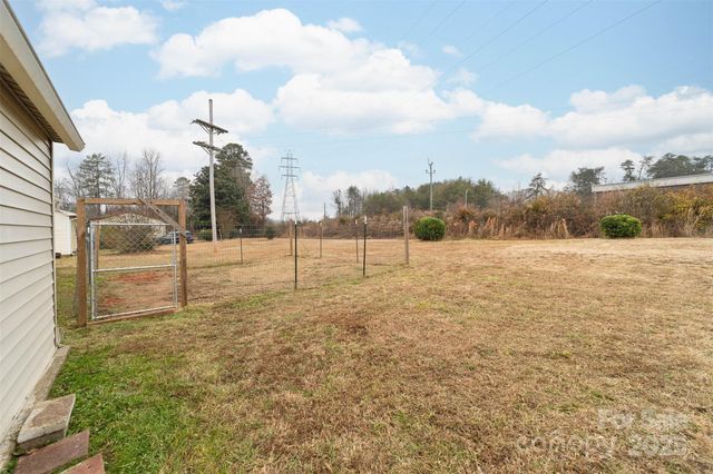 3212 Northwynn Road, Gastonia, NC 28052