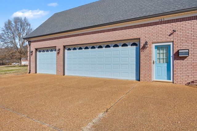 105 CULVER WAY, Oakland, TN 38068