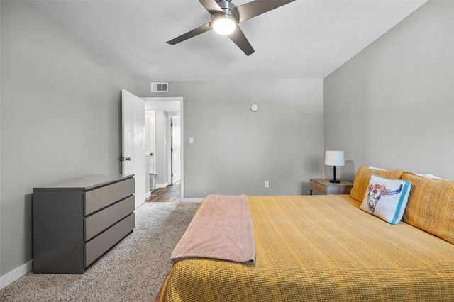 1404 Southport DR A, Austin, TX 78704