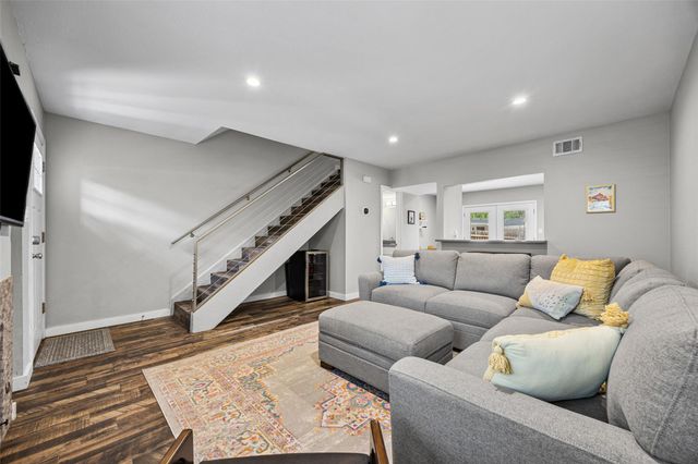 1404 Southport DR A, Austin, TX 78704