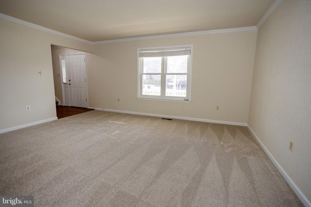 8768 TOMISLAV ST, Manassas, VA 20110