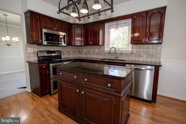 8768 TOMISLAV ST, Manassas, VA 20110