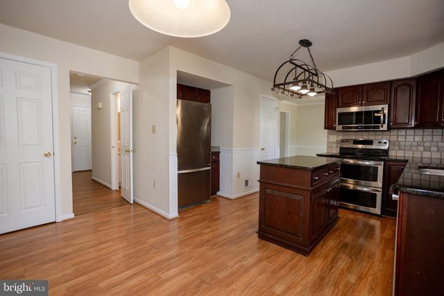 8768 TOMISLAV ST, Manassas, VA 20110