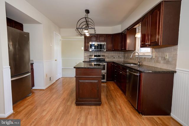 8768 TOMISLAV ST, Manassas, VA 20110