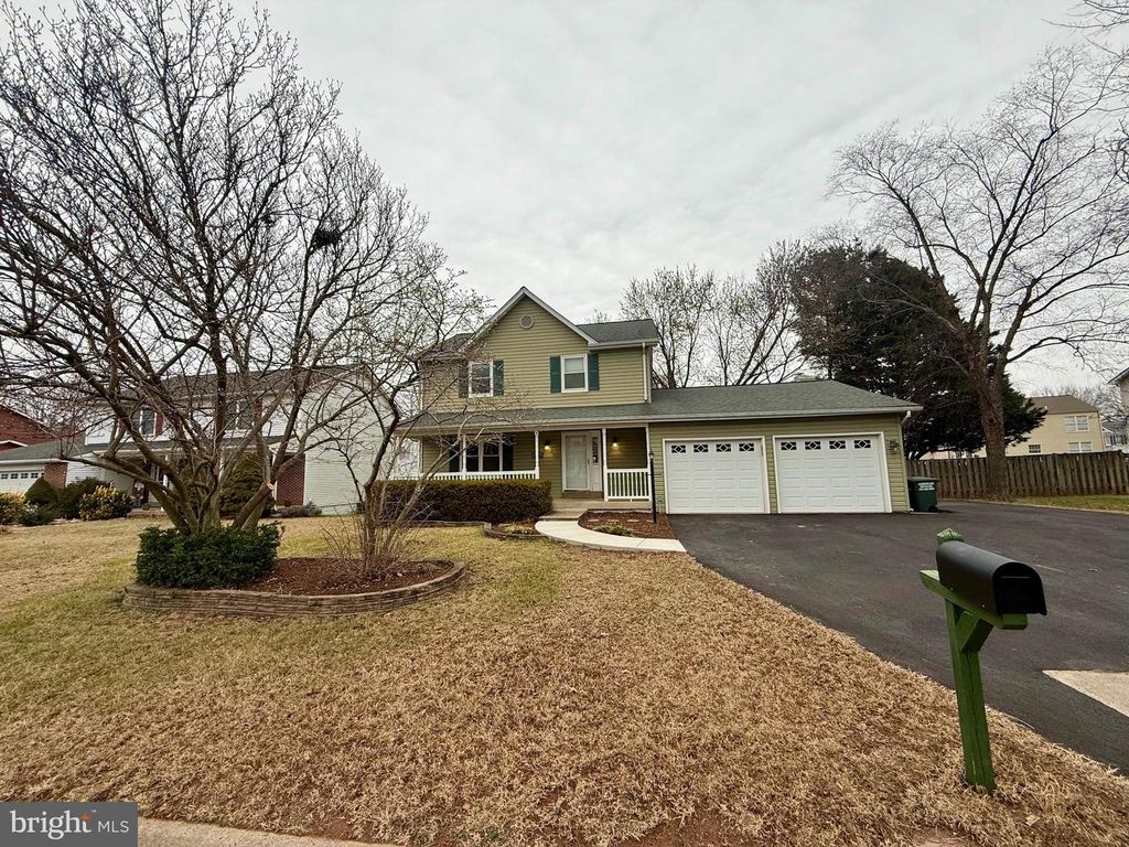 8768 TOMISLAV ST, Manassas, VA 20110