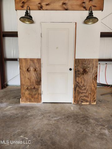 26 Charlie Daughdrill Road, Carriere, MS 39426